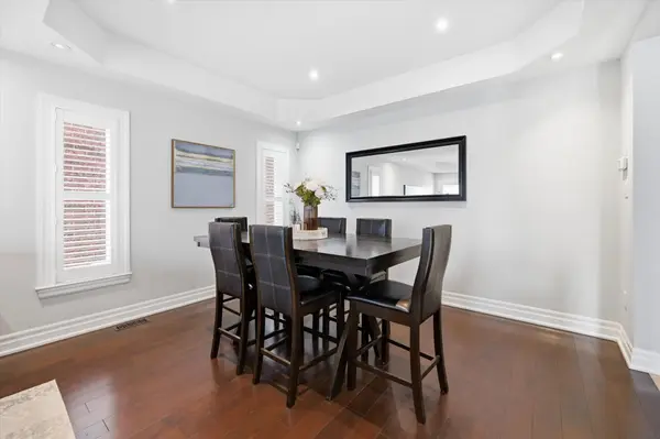 444 DICENZO DR, Hamilton, ON L9B 0B3