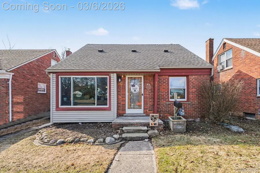 112 Brentwood ST, Inkster, MI 48141