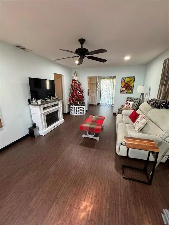 Alvarado, TX 76009,210 Davis Ranch Road