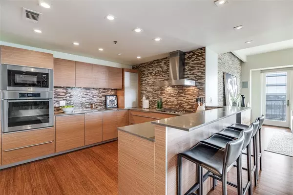 Dallas, TX 75205,4611 Travis Street #809A