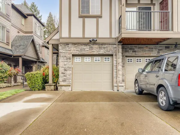 8139 NE ROCKNE WAY, Hillsboro, OR 97006