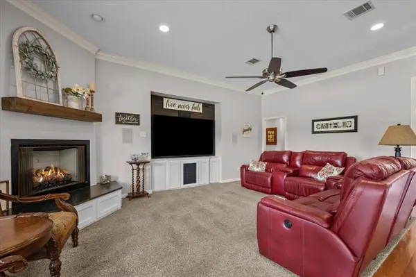 809 Remington Park, Robinson, TX 76706