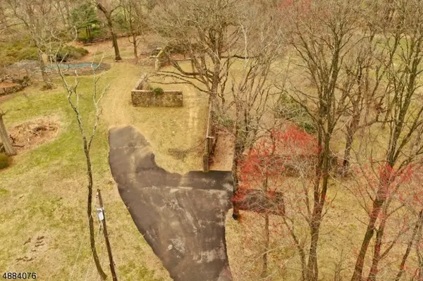 20 Dryden Rd, Bernardsville Boro, NJ 07924