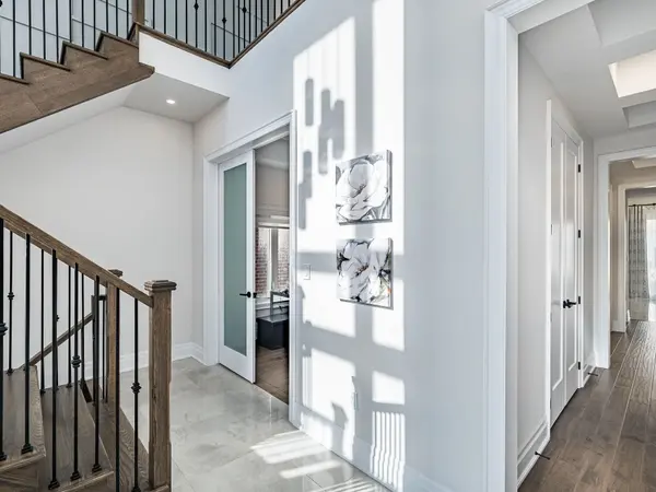 1339 Pellican PASS, Oakville, ON L6H 7Z9