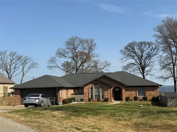 21821 Lakewood Lane, Chandler, TX 75758