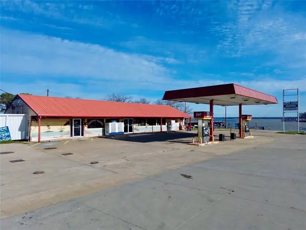 1106 E Cedar Creek Parkway, Seven Points, TX 75143