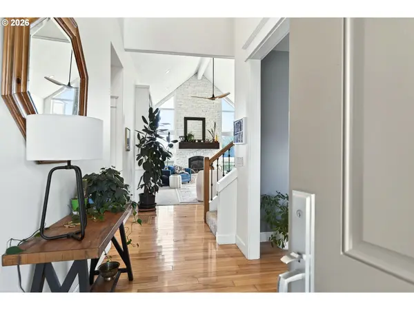 11000 NE RED HILLS RD, Dundee, OR 97115