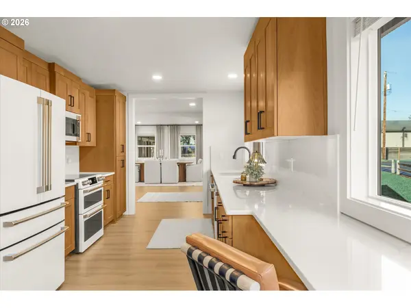 20020 SE CHITWOOD RD, Damascus, OR 97089