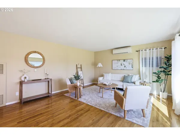 2950 FERRY ST, Eugene, OR 97405