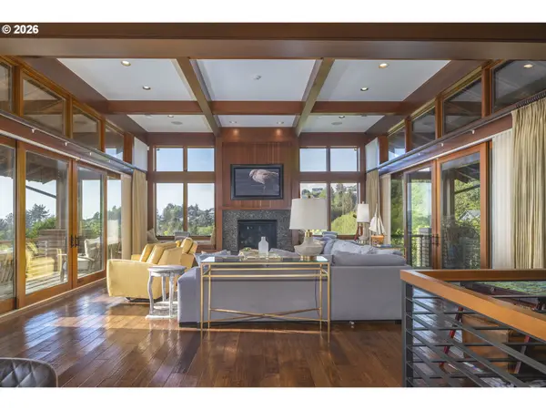 7850 BROOTEN MOUNTAIN LOOP, Pacific City, OR 97135