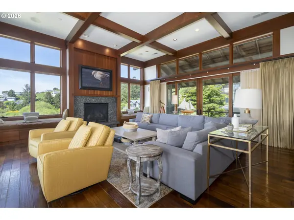 7850 BROOTEN MOUNTAIN LOOP, Pacific City, OR 97135