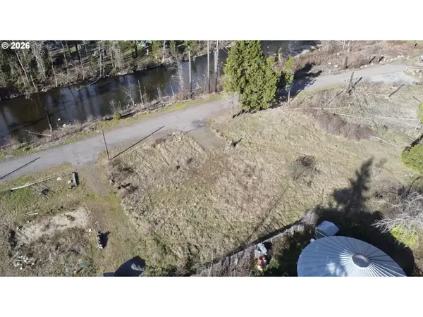 51800 ROSE ST #2, Blue River, OR 97413