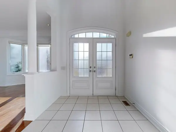 12 Sweet Valerie CT, Vaughan, ON L6A 0C6