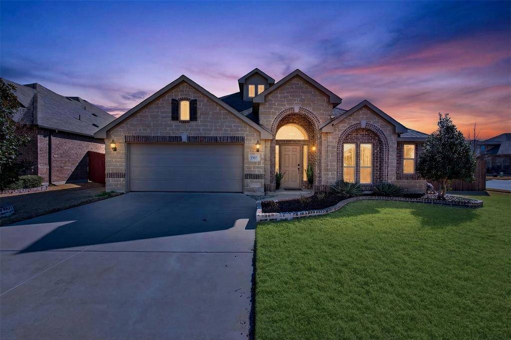 1502 Birdsong Court, Midlothian, TX 76065