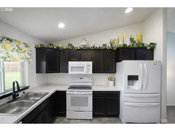 2665 CURLEW ST, Umatilla, OR 97882