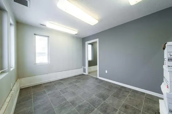 22904 110 AVE NW, Edmonton, AB T5S 0A7