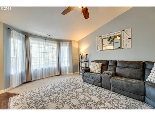 16413 NE 80TH ST, Vancouver, WA 98682