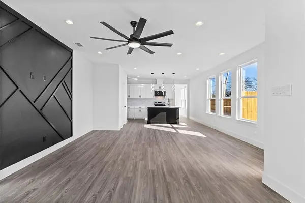 2621 College Street, Greenville, TX 75401