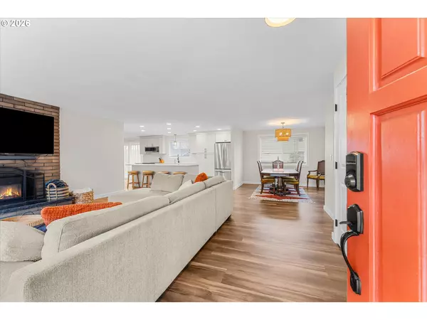 Gladstone, OR 97027,18605 SUNLITE CT