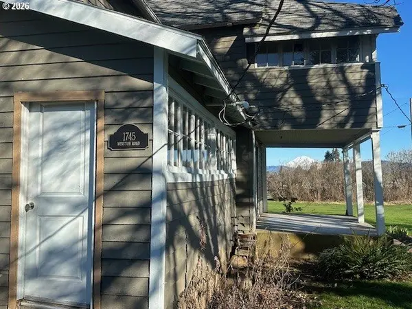 1745 WINSTON RD, Hood River, OR 97031