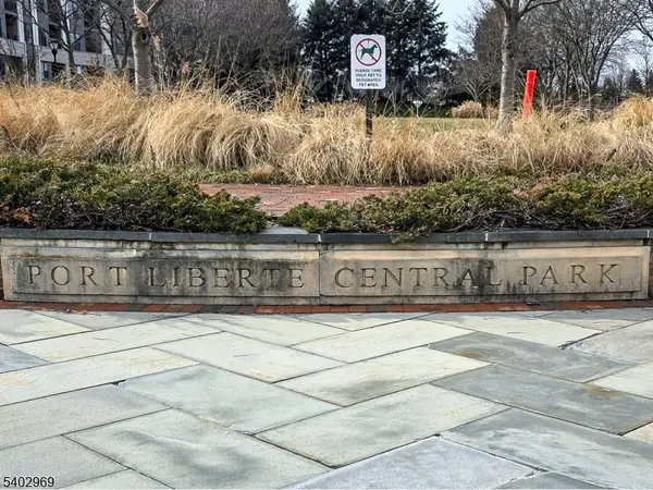 30 Freedomway #102, Jersey City, NJ 07305