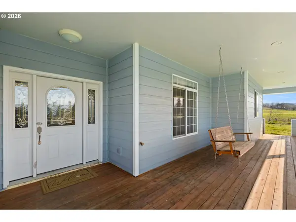 145 CROSS CREEK DR, Roseburg, OR 97471