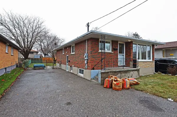 74 Valdez CT #Main, Oshawa, ON L1J 5W9