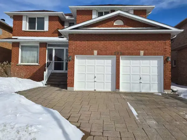 203 Valleymede DR, Richmond Hill, ON L4B 3S4