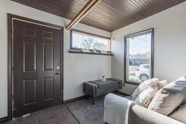 6133 Prospect ST, Niagara Falls, ON L2G 1G9