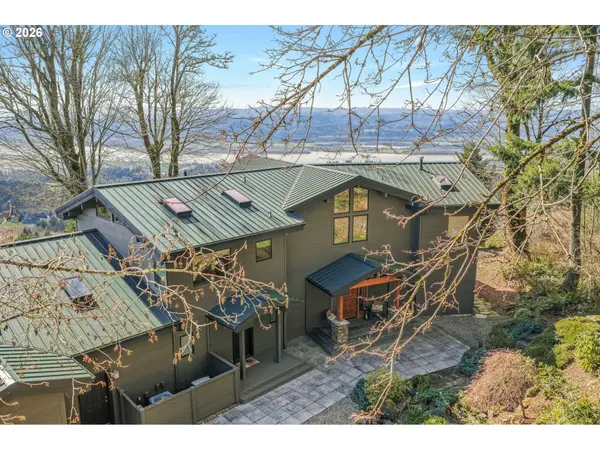 813 VARSITY RD, Kalama, WA 98625