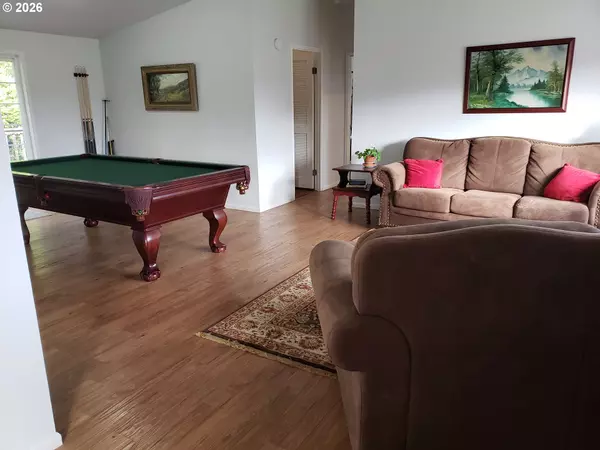 Bandon, OR 97411,86413 CROFT LAKE LN