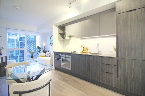 82 Dalhousie ST #2302, Toronto C08, ON M5B 0C5