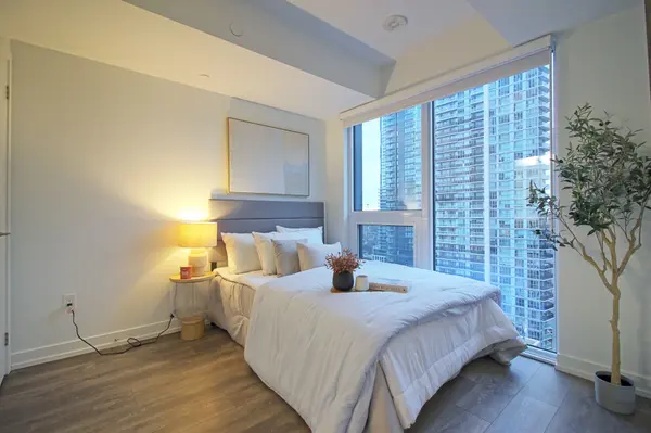 82 Dalhousie ST #2302, Toronto C08, ON M5B 0C5