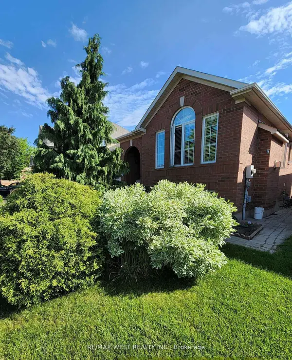 2223 Lapsley CRES, Oakville, ON L6M 4V1