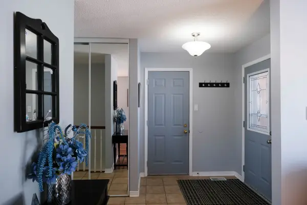 23 Fairview CRES, Arnprior, ON K7S 3V7