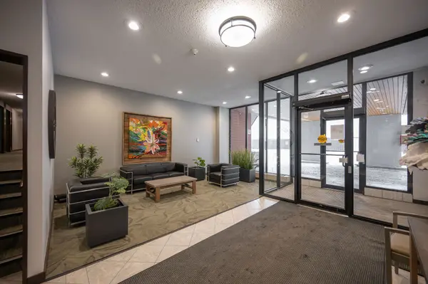 2951 Riverside DR #305, Billings Bridge - Riverside Park And Area, ON K1V 8W6