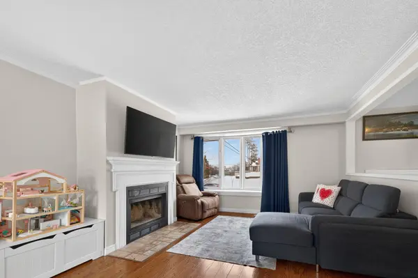 8 Doner ST, New Tecumseth, ON L9R 1M5