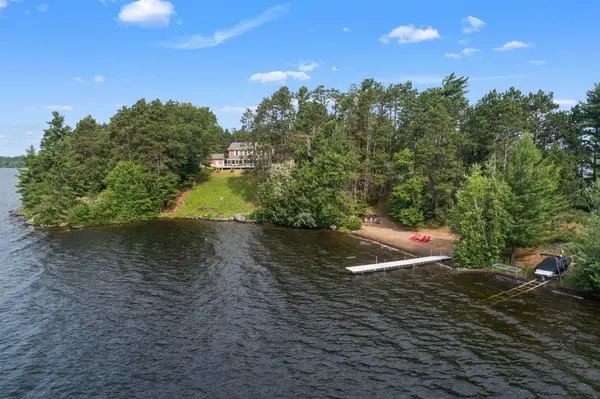 318 Mask Island DR, Madawaska Valley, ON K0J 1B0