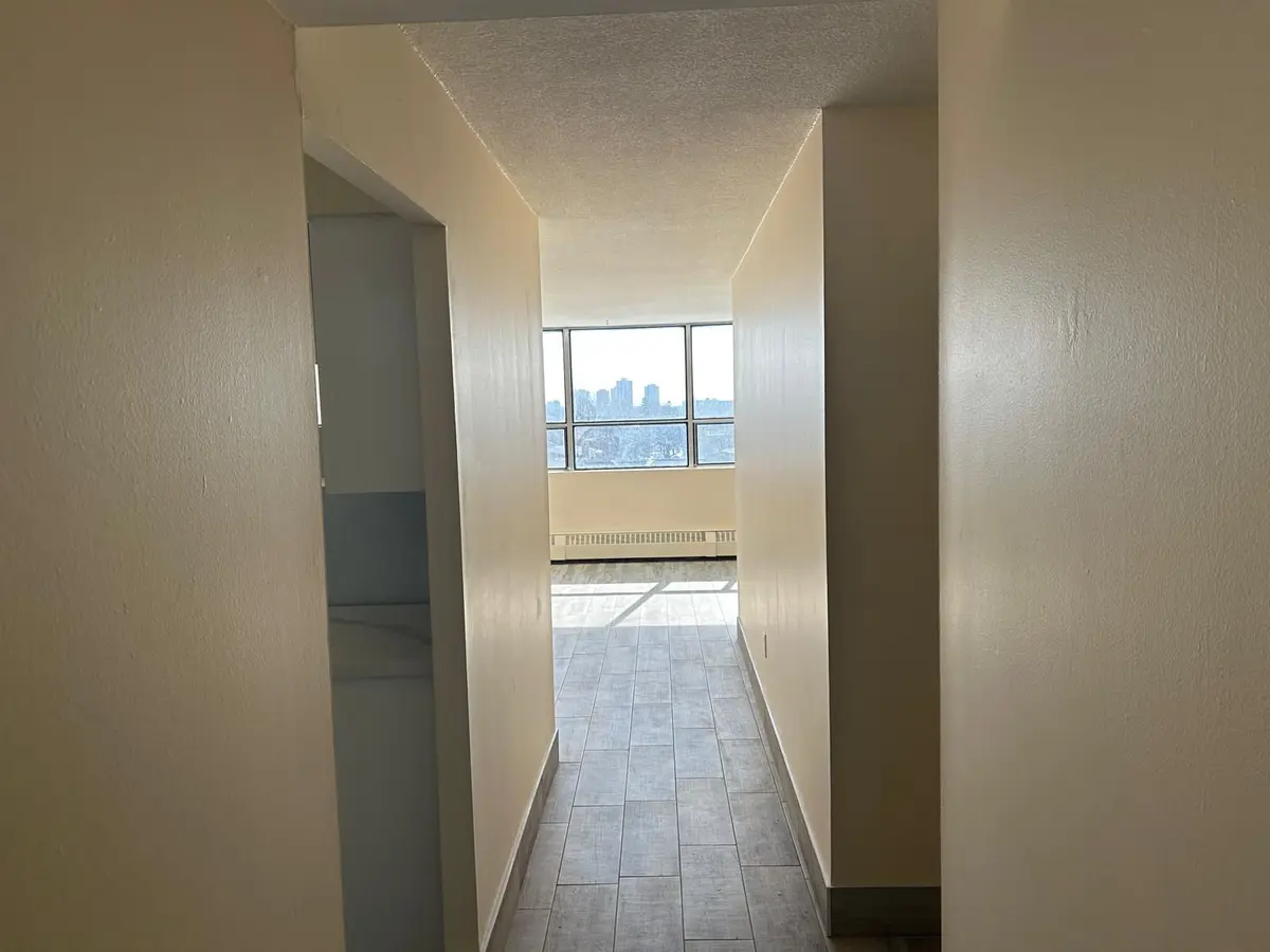 45 Sunrise AVE #511, Toronto C13, ON M4A 2S3