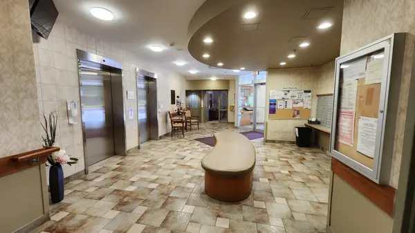 115 Bonis AVE #211, Toronto E05, ON M1T 3S4