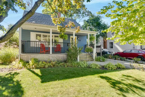 710 Hager AVE, Burlington, ON L7S 1R1