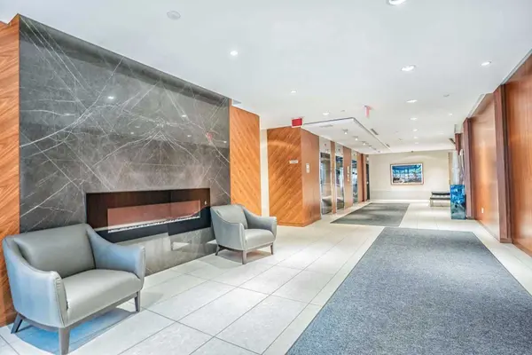 9 Valhalla Inn RD #1511, Toronto W08, ON M9B 0B2