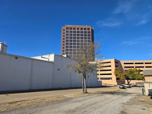 8071 Meadow Road #218, Dallas, TX 75231