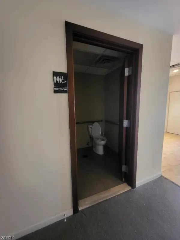 465 Union Ave, Bridgewater Twp., NJ 08807