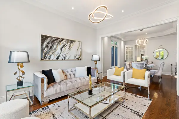 255 Homewood AVE, Toronto C07, ON M2R 2N4