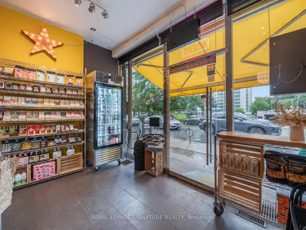 725 Dovercourt RD, Toronto C01, ON M6H 2W7