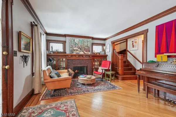 88 Plymouth Ave, Maplewood Twp., NJ 07040