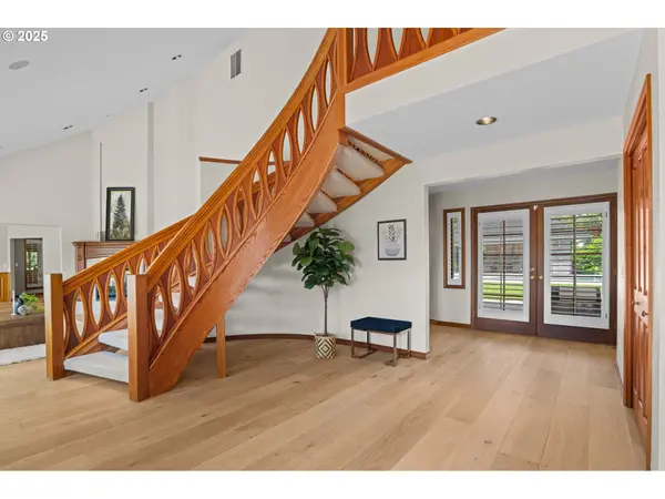 12111 SW MALLOY WAY, Sherwood, OR 97140