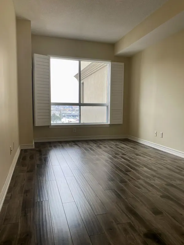 2 Maison Parc CT #617, Vaughan, ON L4J 9K4