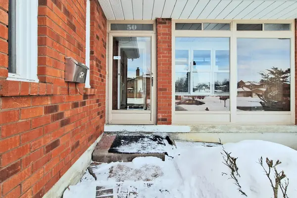 50 Marchwood CRES, Richmond Hill, ON L4C 8M4